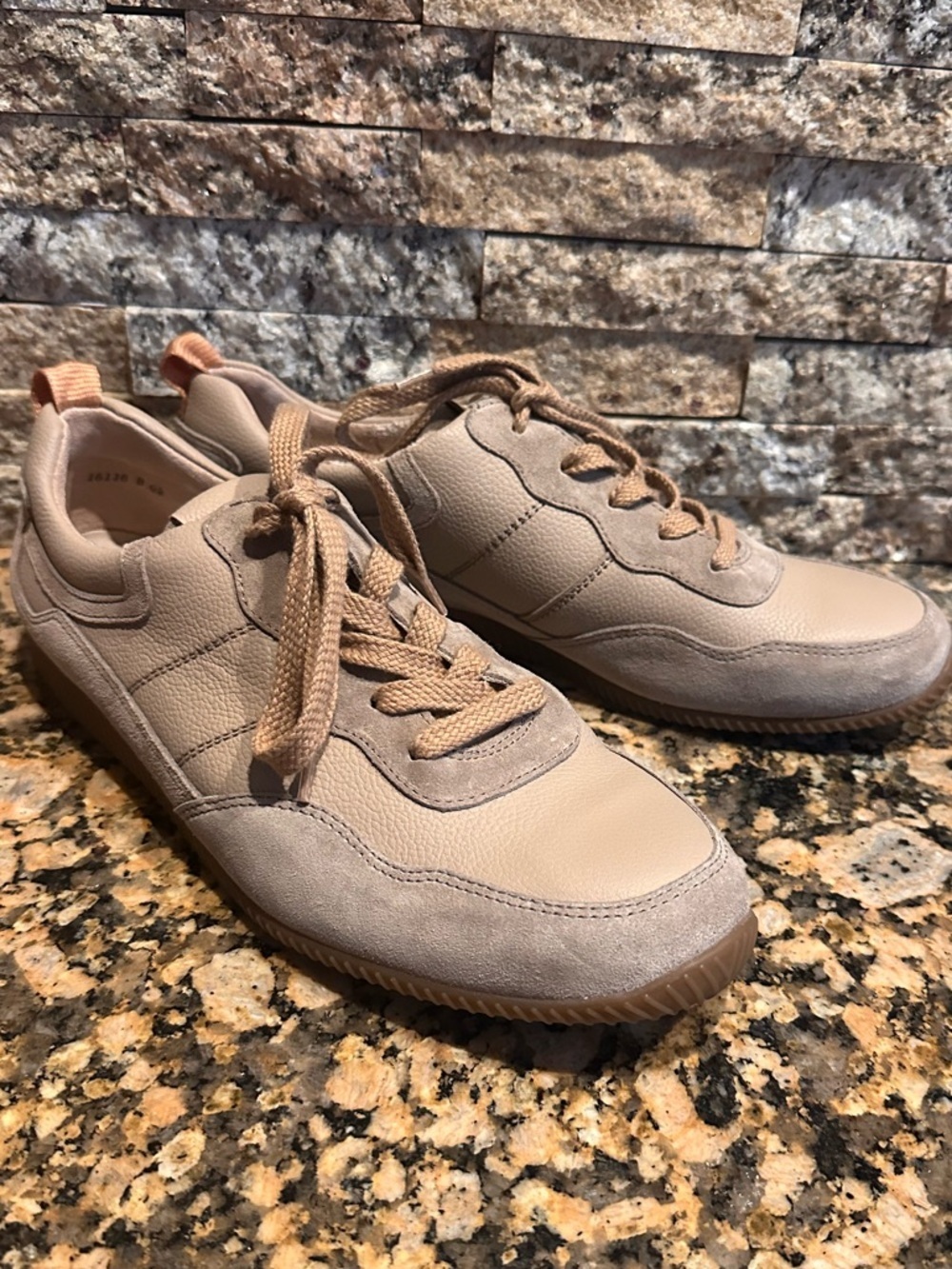 PAUL GREEN
Chantel Sneaker - Picture 7 of 15
